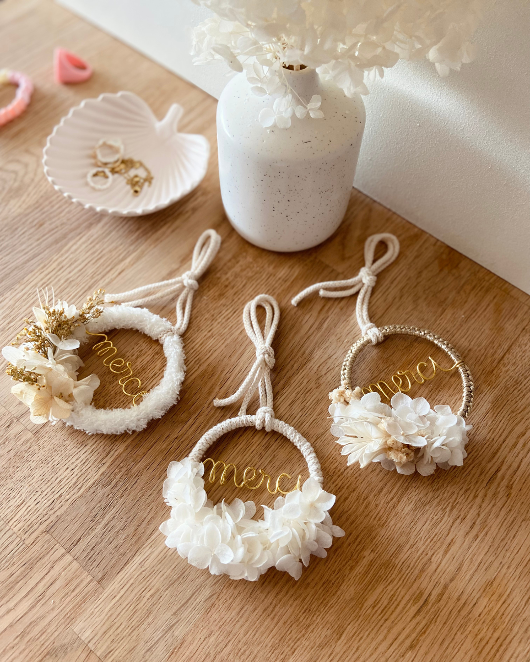 Mini couronne fleurie - fleurs séchées blanche, écru - personnalisable