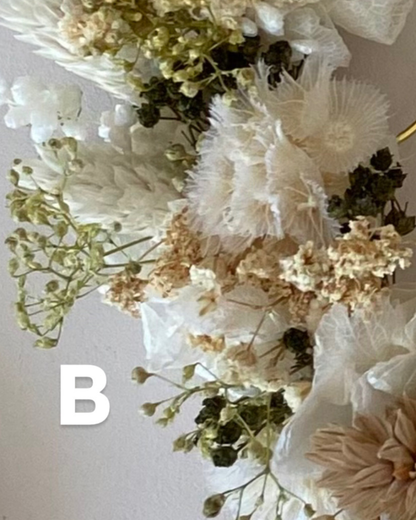 Couronne fleurie avec différents coloris - personnalisable