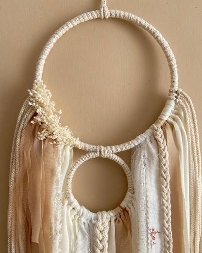Attrape-rêves bohème blanc, écru, beige doux, fleurs séchées - Lila - personnalisable