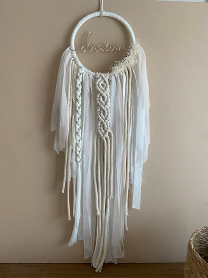 Attrape-rêves Gisèle blanc en macramé bohème personnalisable