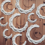 Lune dorée macramé ( délai de réalisation début octobre)